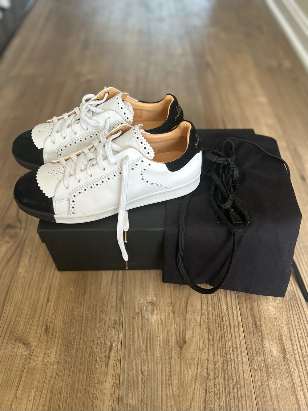 Office of Angela Scott The Elliot sneakers white leather black toe brogue. Sz 40 - Picture 2 of 8
